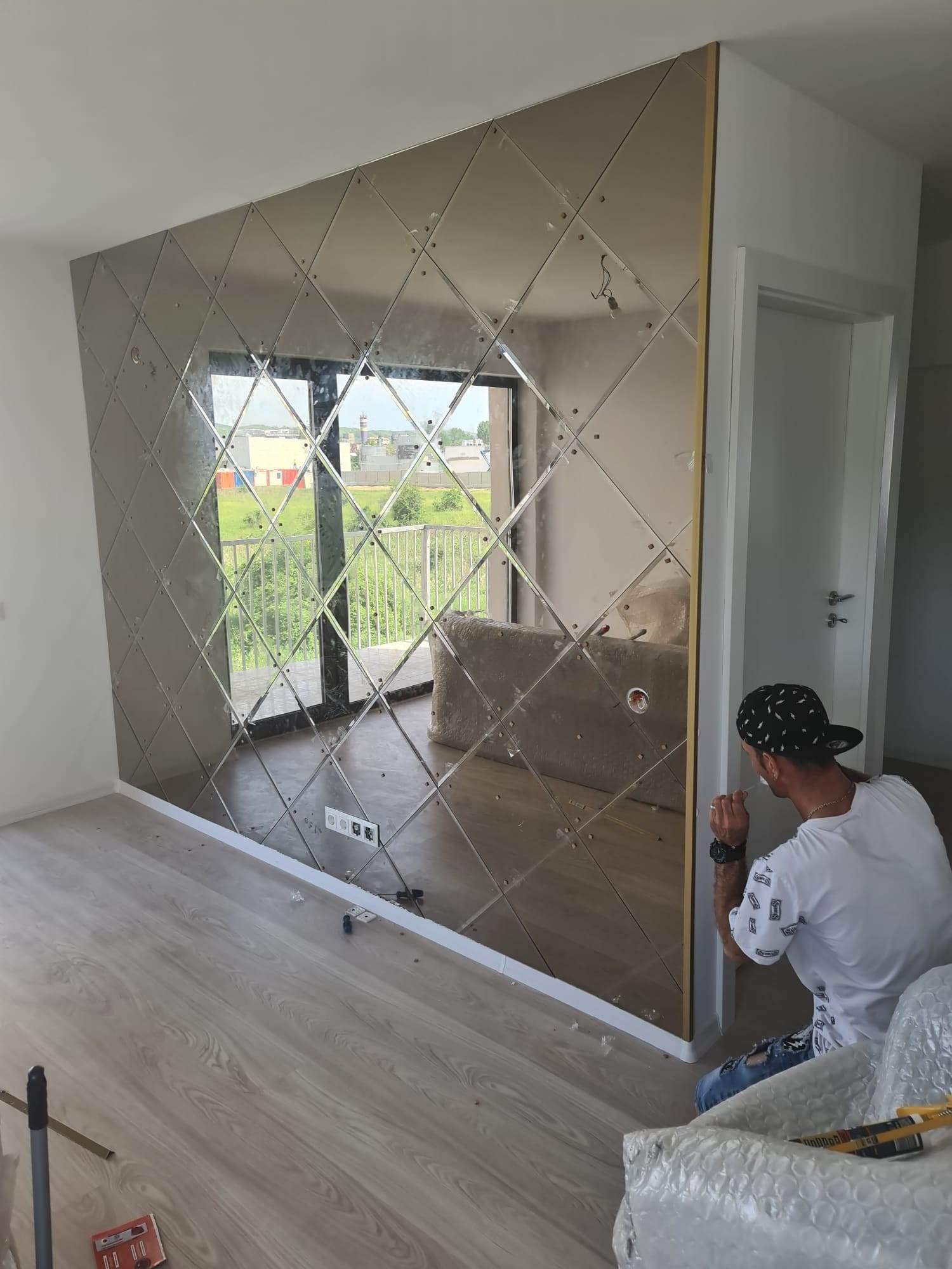 Spațiu contemporan pentru inspirație de amenajare