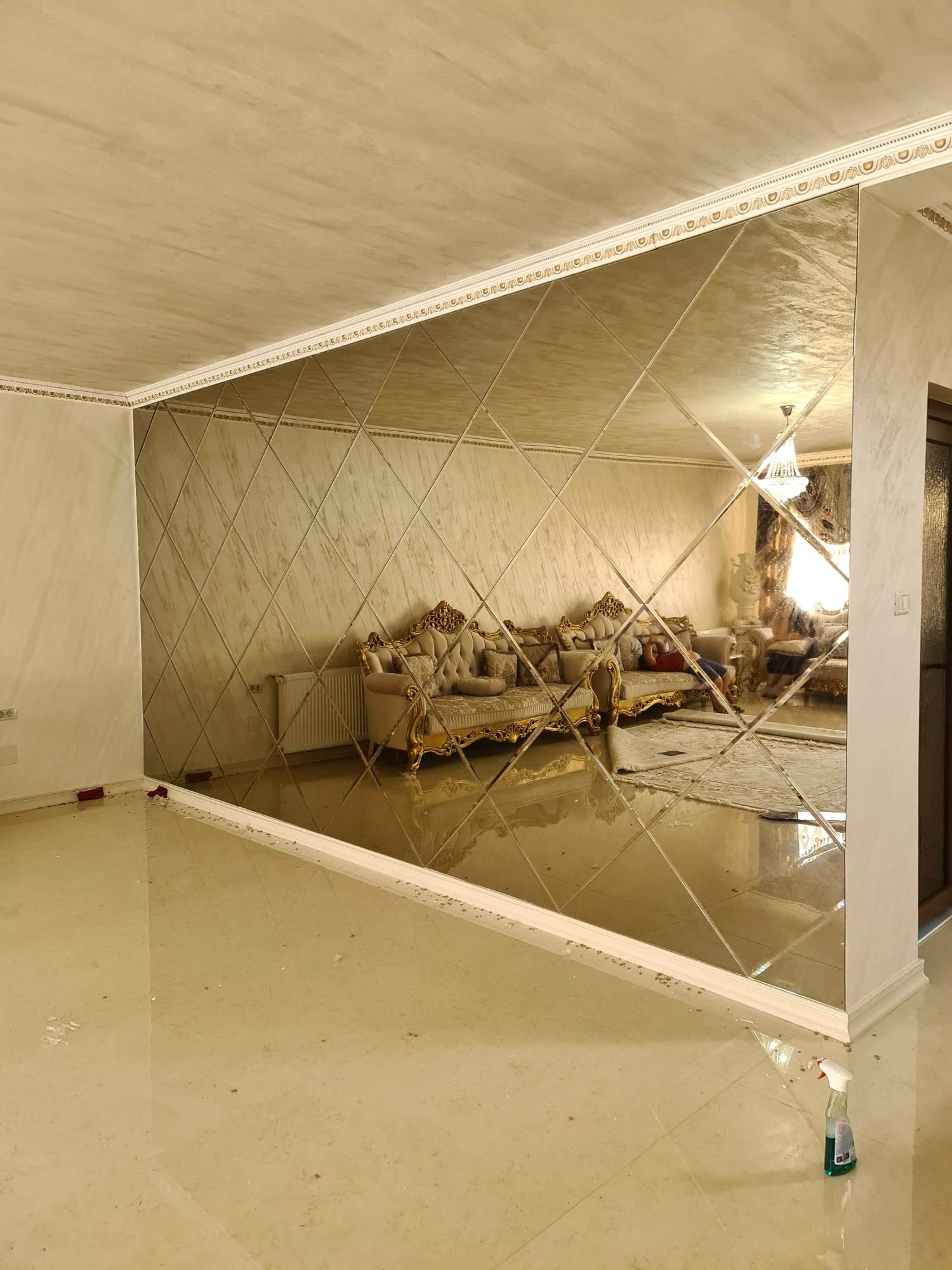 Ambient interior luminos